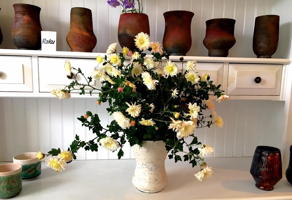 Robin Badger & Robert Chartier Pottery | 67 Chem. Bailey, Bolton-Ouest, QC J0E 2T0, Canada | Phone: (450) 242-2836