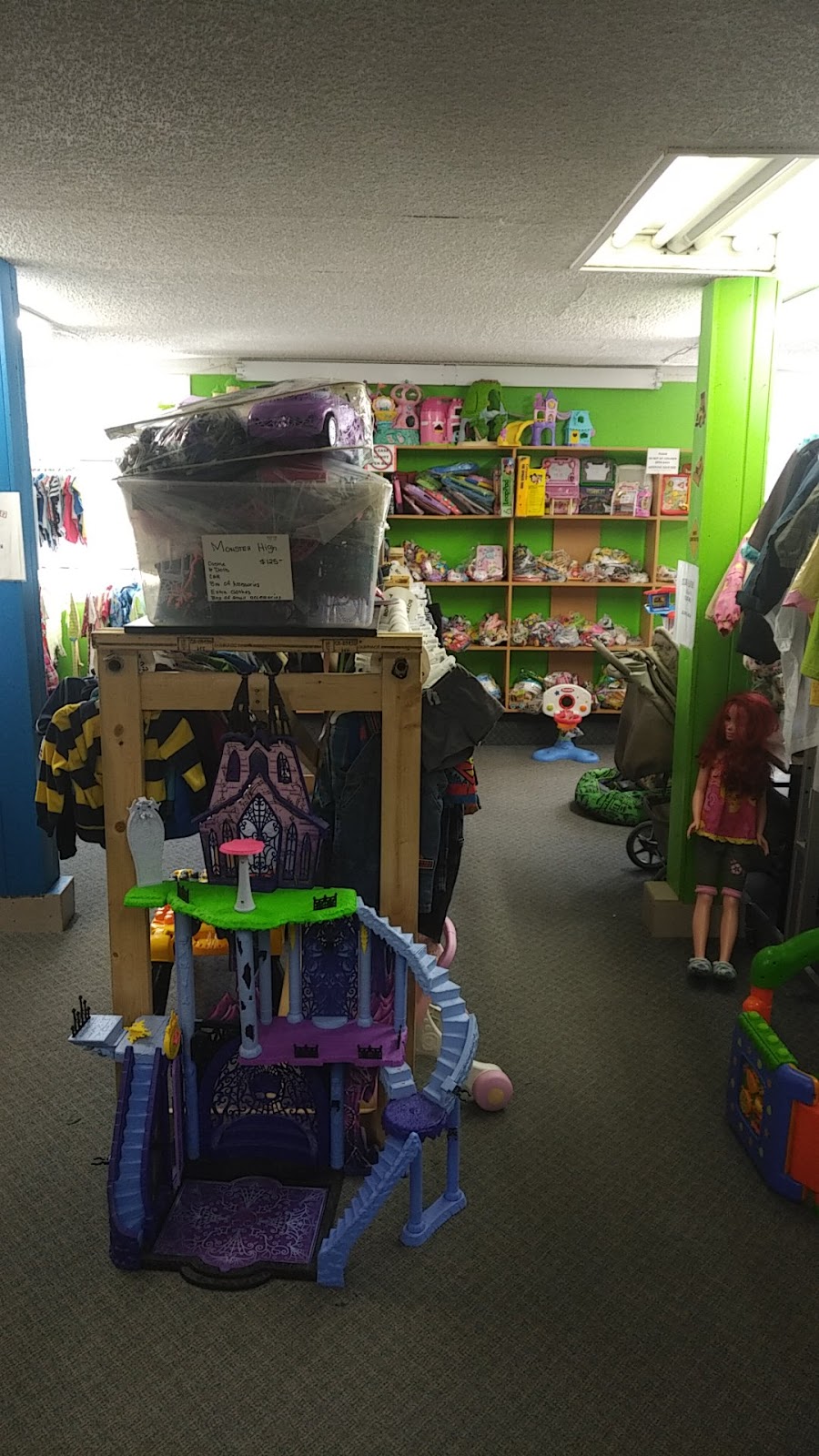 Dees Treasure Chest | 102-1610 20 St, Didsbury, AB T0M 0W0, Canada | Phone: (403) 335-5616