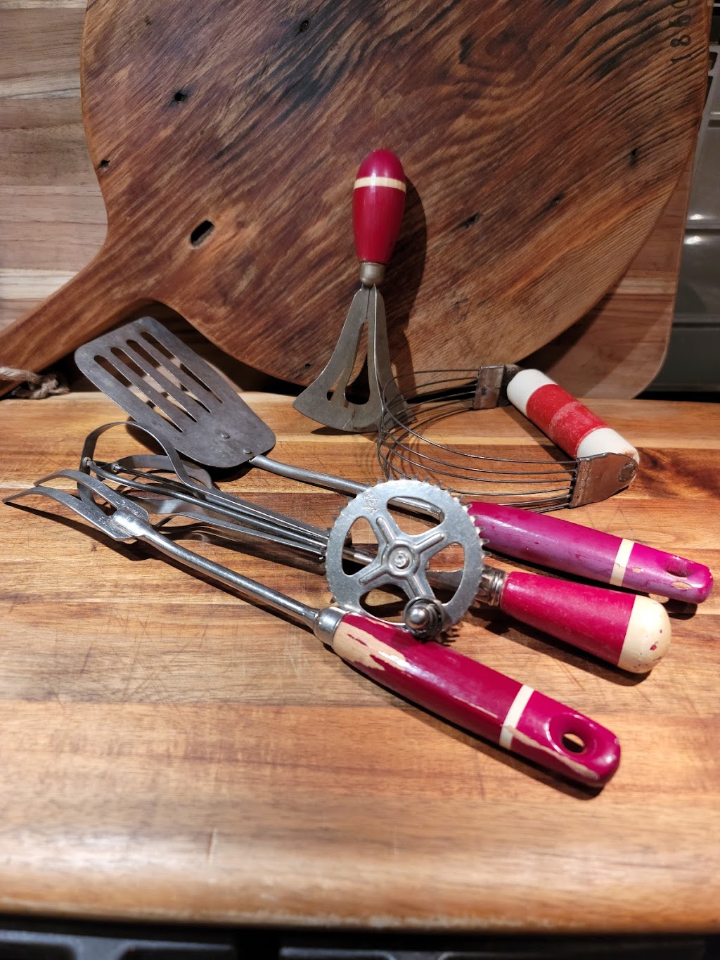 Tjs Treasures & Custom Creations | 2921 ON-11, Oro, ON L0L 2X0, Canada | Phone: (705) 721-3711