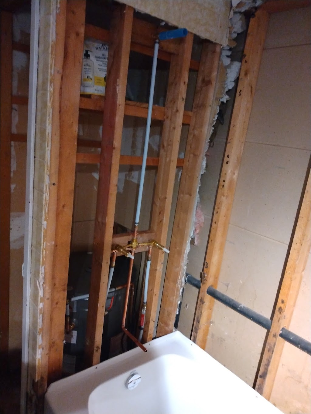 Essential Plumbing Services | 1020 Hwy 7, Peterborough, ON K9J 6X8, Canada | Phone: (705) 772-7131
