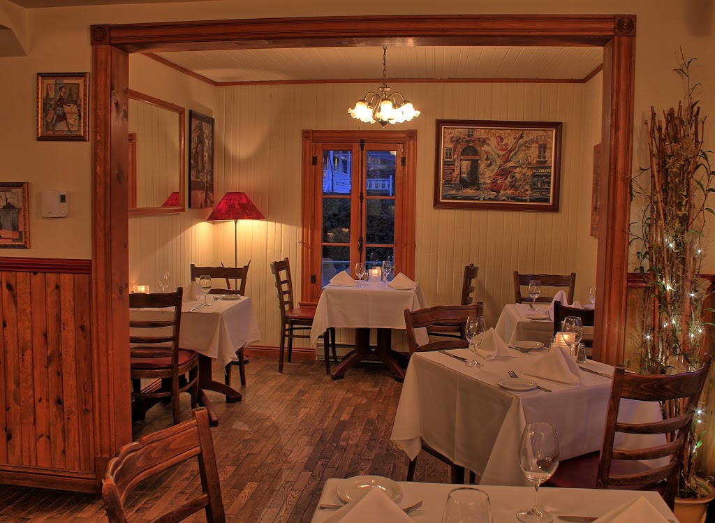 Restaurant Cest la Vie | restaurant | 708 Rue de Saint Jovite, Mont-Tremblant, QC J8E 3J8, Canada | 8196810779 OR +1 819-681-0779