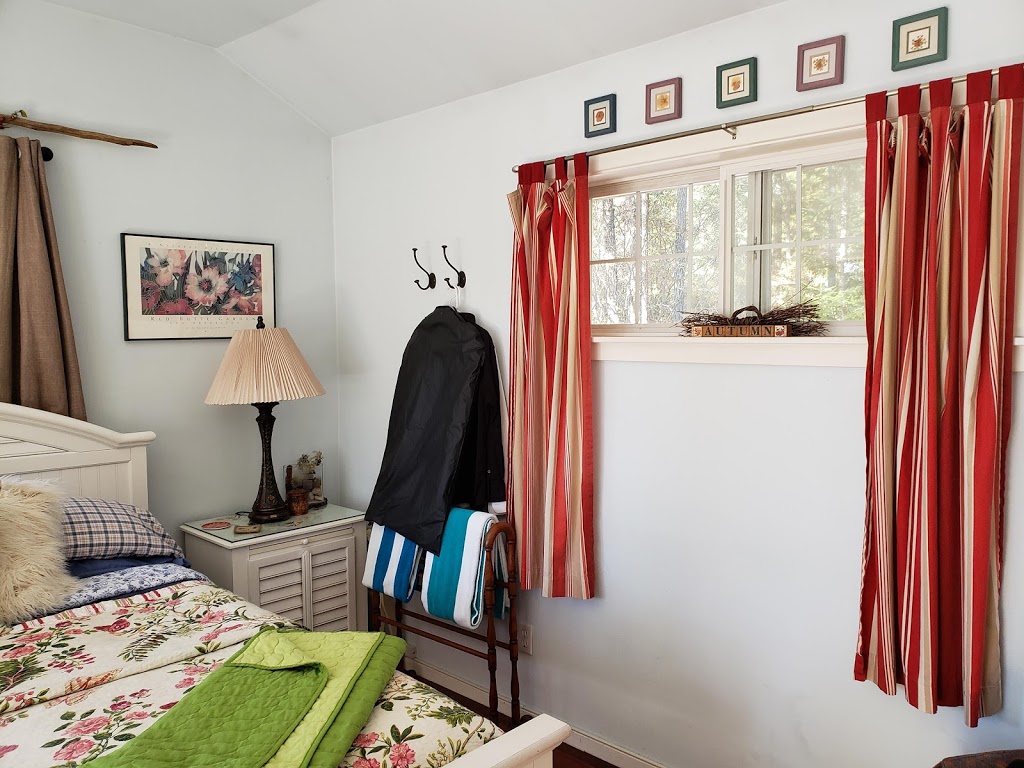 Inn To the Woods | 46 Elena Dr, Friday Harbor, WA 98250, USA | Phone: (360) 378-9501