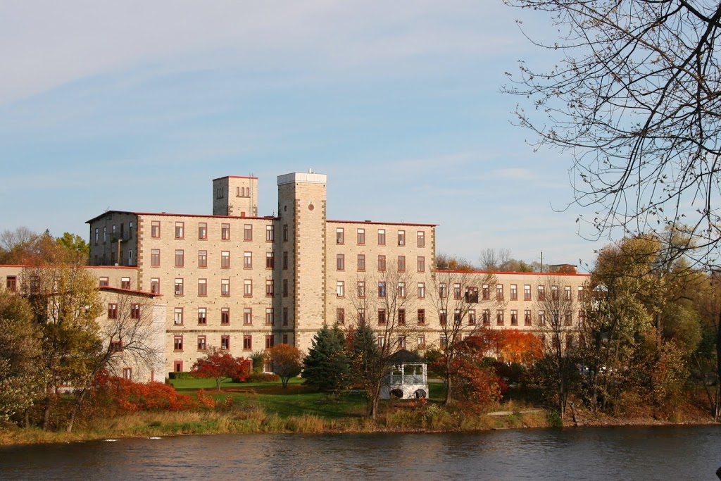 Millfall Condominiums | 1 Rosamond St E, Almonte, ON K0A 1A0, Canada | Phone: (613) 256-4278