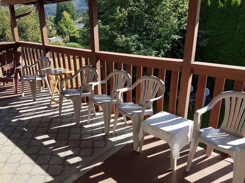 Holland Creek Bed and Breakfast | 316 Dogwood Dr, Ladysmith, BC V9T 1T5, Canada | Phone: (250) 245-1258