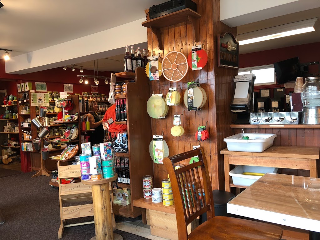Les Cafés de Julie | 60 Côte Saint Grégoire, Québec, QC G1C 5T2, Canada | Phone: (418) 660-0802