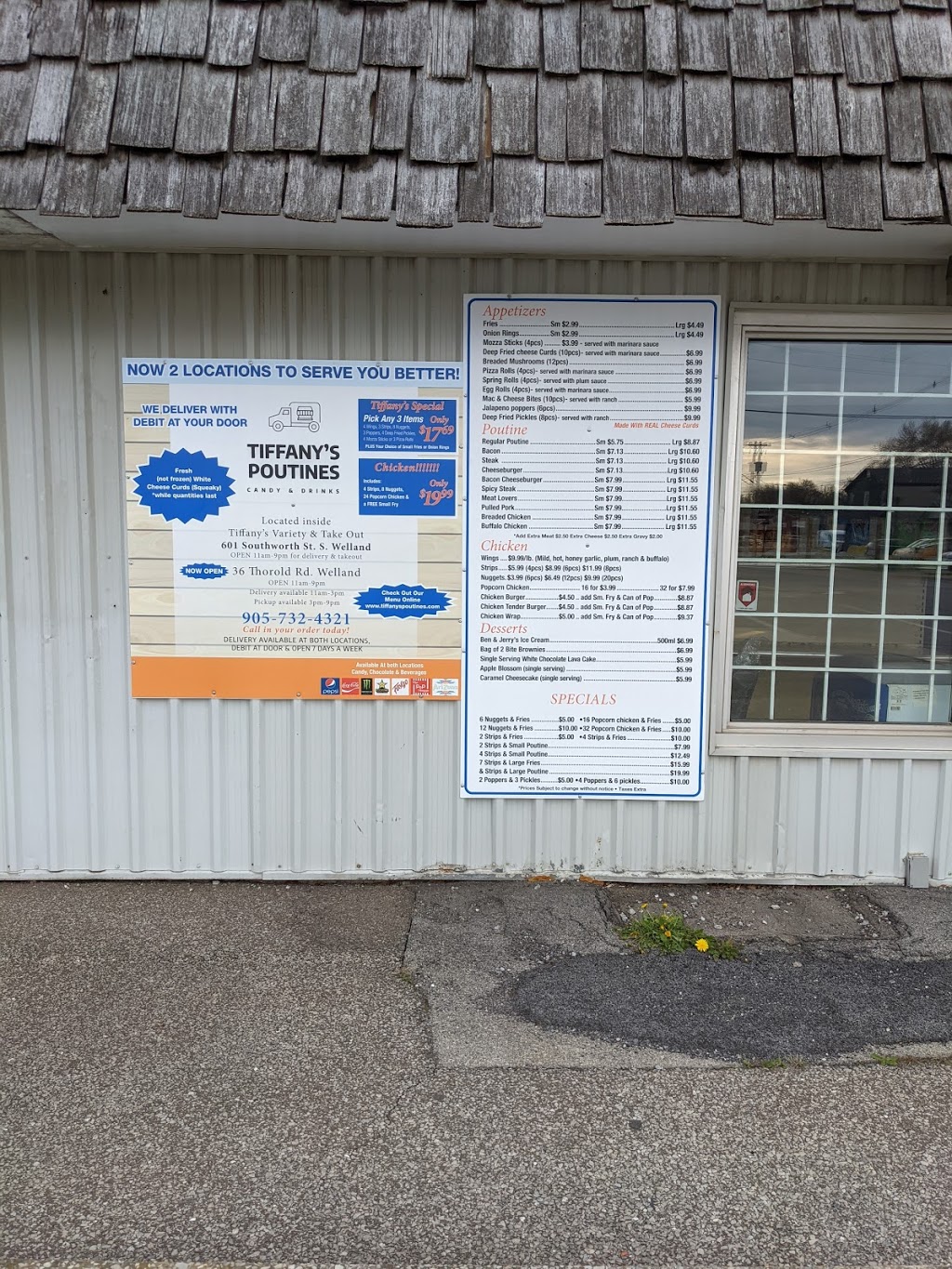 Tiffanys Poutine | 36 Thorold Rd, Welland, ON L3C 1C8, Canada | Phone: (905) 732-4321