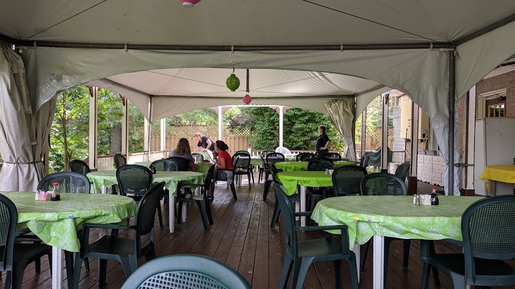 Cody Inn Restaurant | 1953 Lakehurst Rd, Buckhorn, ON K0L 1J0, Canada | Phone: (705) 657-8812