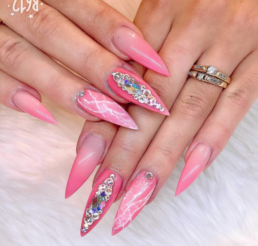 AmanaiL Boutique | 5124 Elbow Dr SW, Calgary, AB T2V 1H1, Canada | Phone: (587) 830-0889