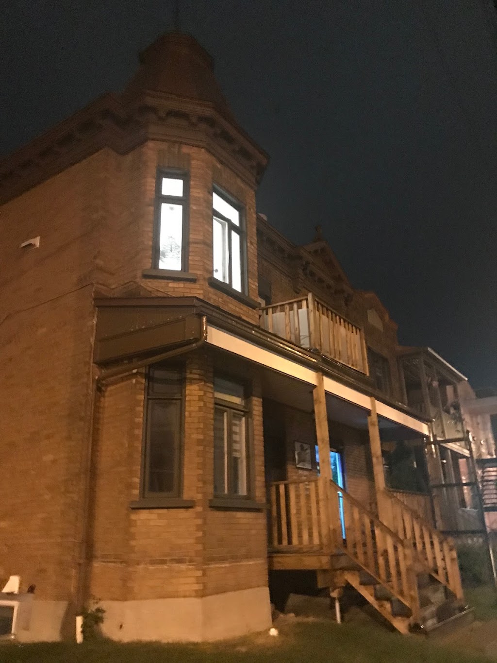 Studio Coiffe 1654 Enr | 2090 1re Av., Québec, QC G1L 3M5, Canada | Phone: (418) 640-0640