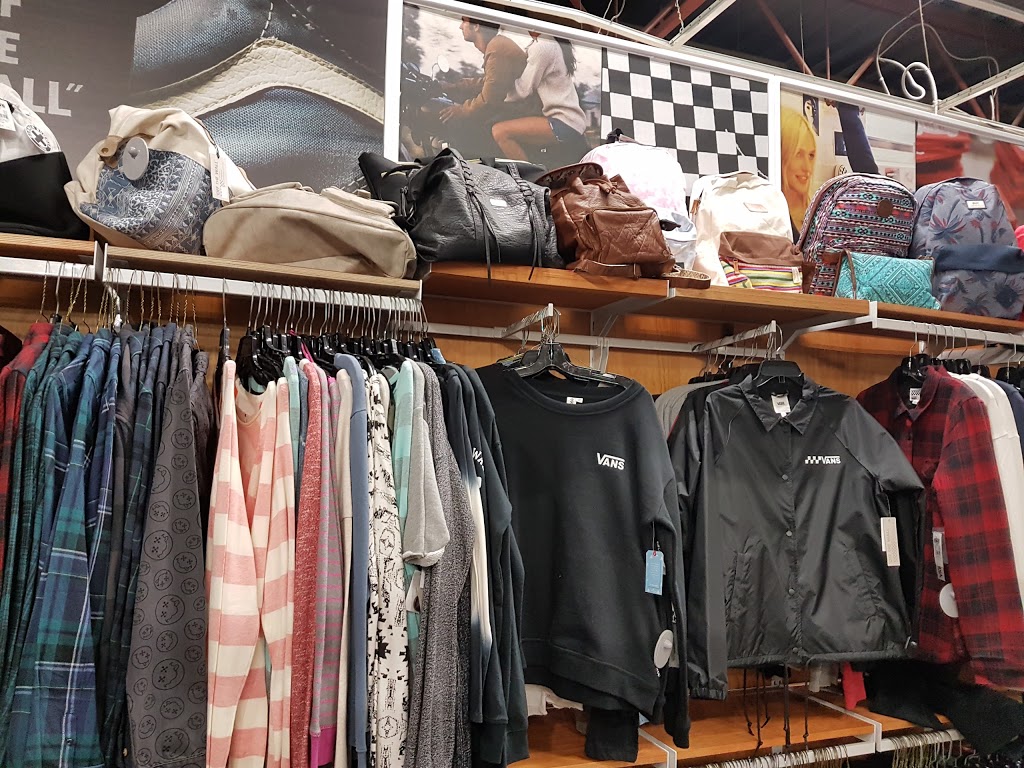 Kings Skate Snow & Surf | 750 Pembina Hwy, Winnipeg, MB R3M 2M7, Canada | Phone: (204) 453-7434