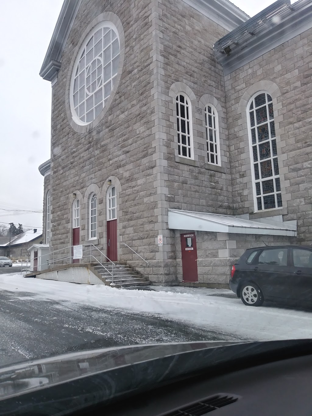 Vestiaire Familial St-Eusebe | 90 Rue Saint Jean Baptiste S, Princeville, QC G6L 5A5, Canada | Phone: (819) 364-2167