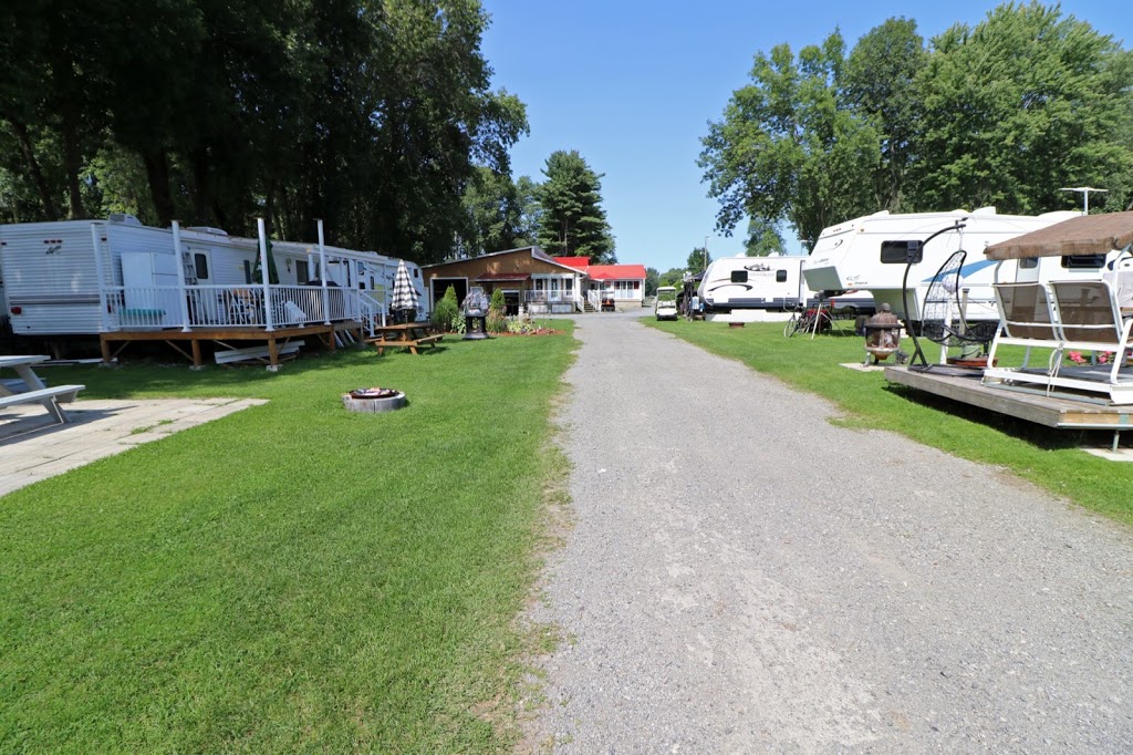 Camping de Lamitié | 16 Rue Leblanc, Saint-François-du-Lac, QC J0G 1M0, Canada | Phone: (819) 253-0135