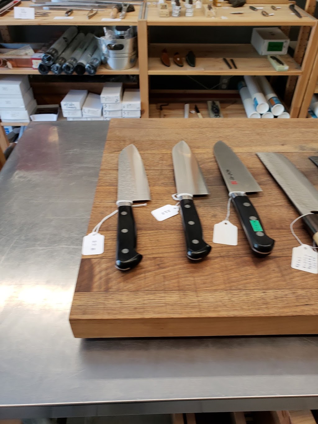 Tosho Knife Arts | 934 Bathurst St, Toronto, ON M5R 3G5, Canada | Phone: (647) 722-6329
