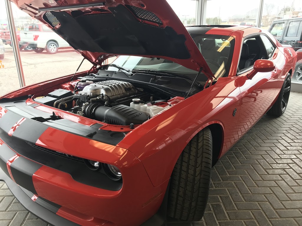 Renfrew Chrysler Ontario | 376 OBrien Rd, Renfrew, ON K7V 3Z2, Canada | Phone: (888) 669-3319