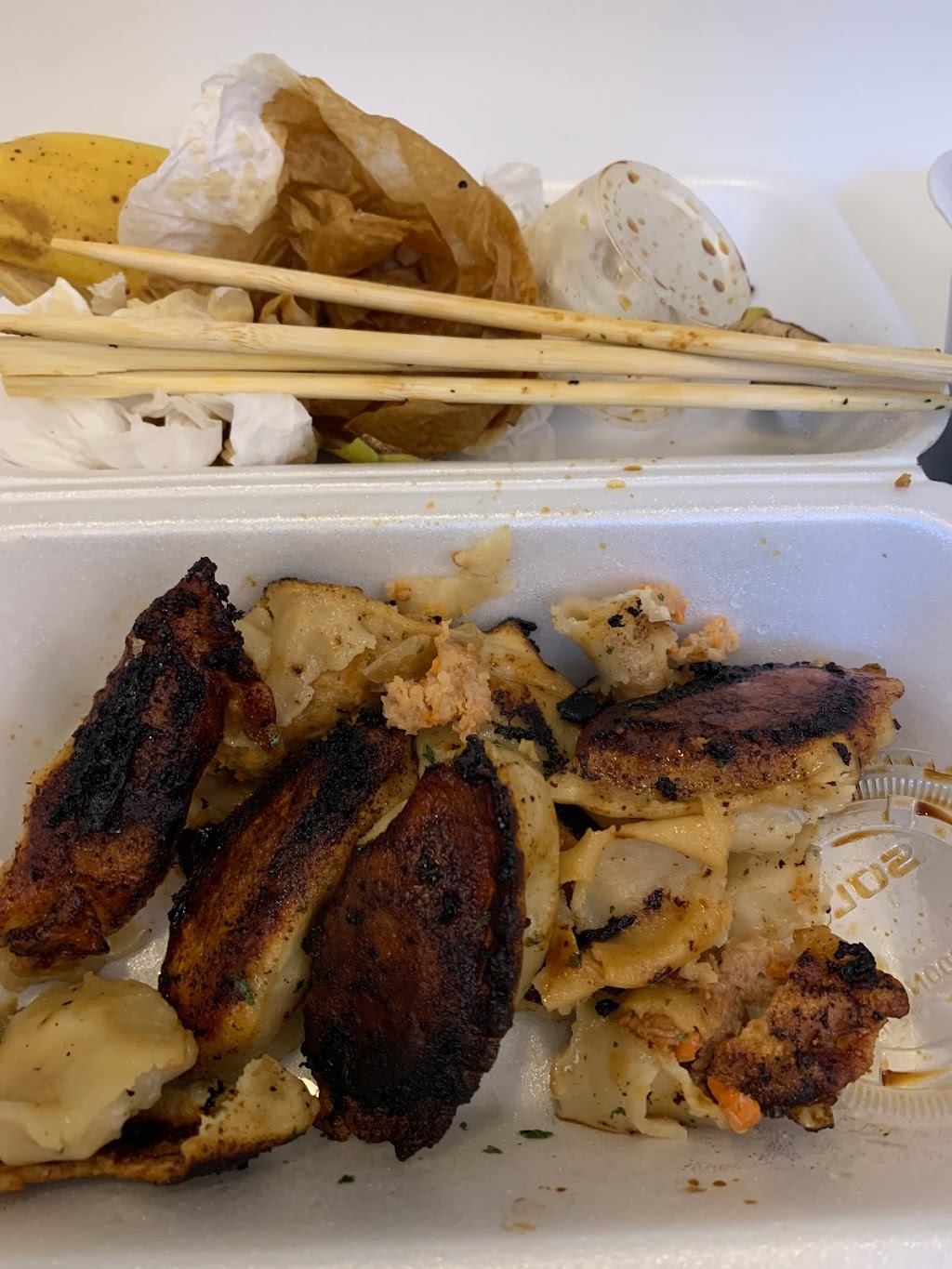 Yen Fung Ding Dumpling Shoppe | 628 Somerset St W, Ottawa, ON K1R 5K4, Canada | Phone: (613) 233-0660