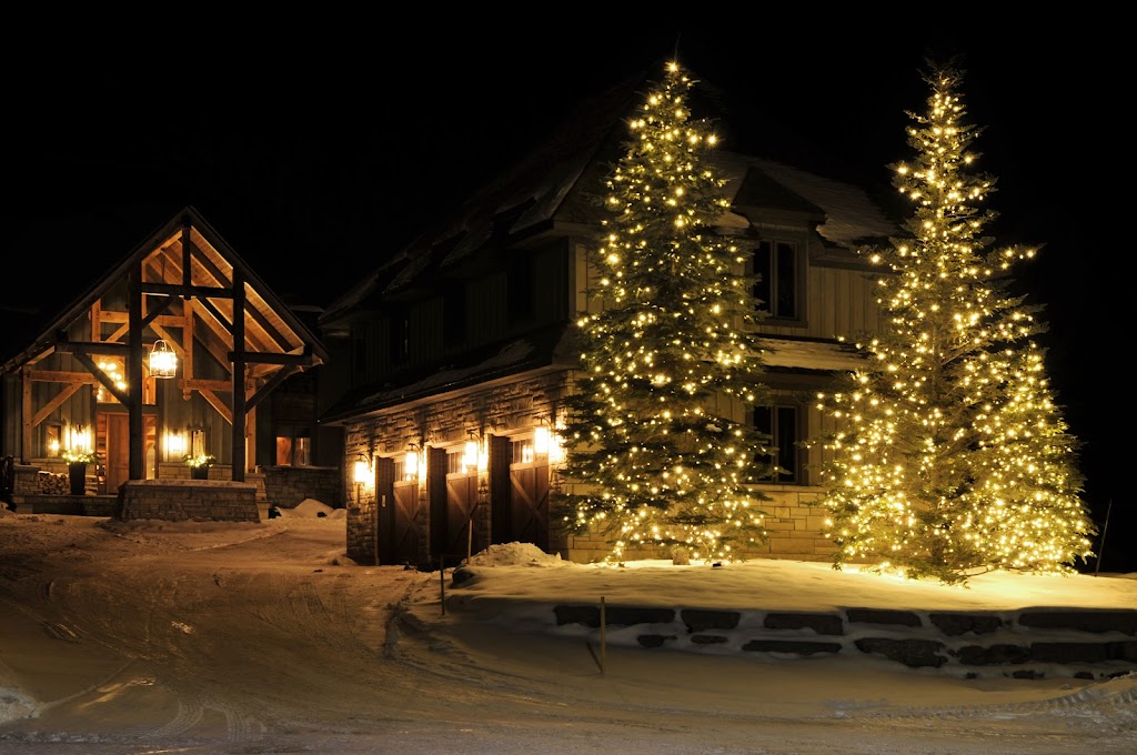 Christmas Decor Collingwood | 496895 Grey County Rd 2, Thornbury, ON N0H 2P0, Canada | Phone: (519) 599-2957