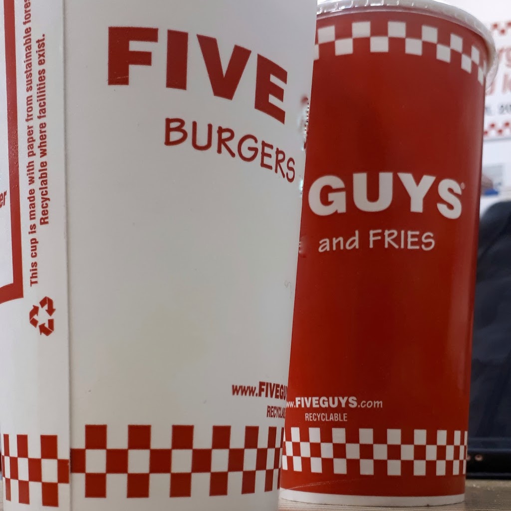 Five Guys | 728 Main St, West Vancouver, BC V7T 0A5, Canada | Phone: (604) 925-3483