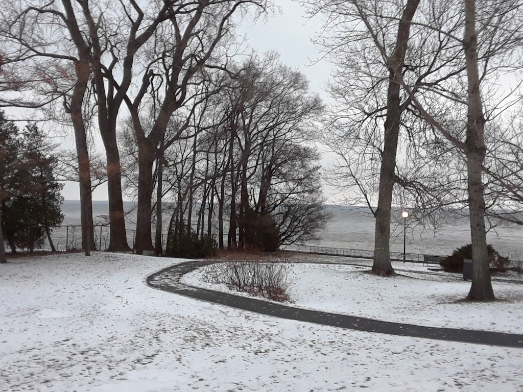 Stewart Hall Art Gallery | 176 Chemin du Bord-du-Lac, Pointe-Claire, QC H9S 4L7, Canada | Phone: (514) 630-1220