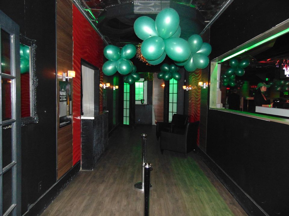 Le Lovers Nightclub | 8245 Boulevard Taschereau local a16, Brossard, QC J4Y 1A4, Canada | Phone: (450) 445-2525