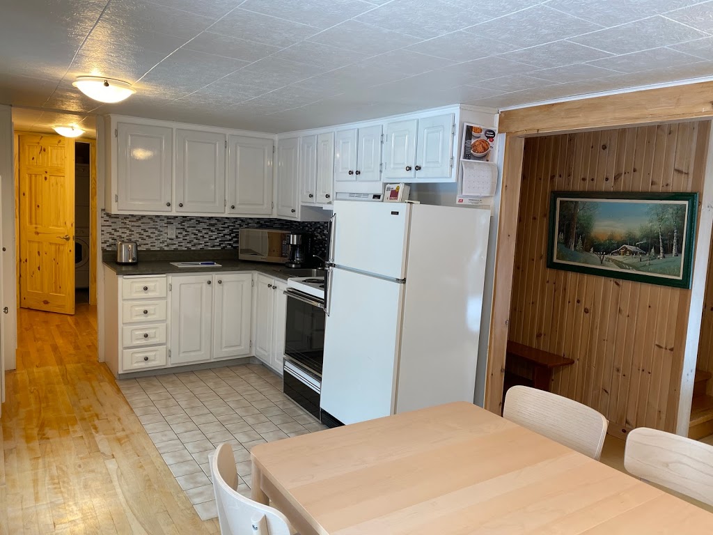 Domaine De La Coulée | 330 Chemin Cartier, Saint-Hilarion, QC G0A 3V0, Canada | Phone: (418) 633-5664