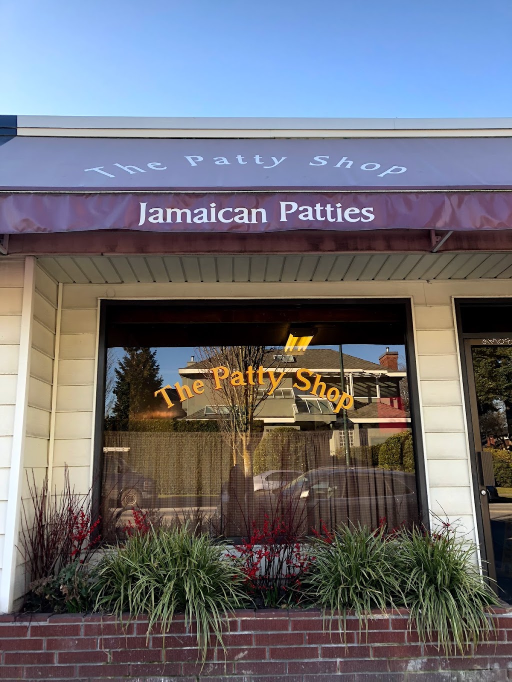 The Patty Shop | 4019 Macdonald St, Vancouver, BC V6L 1R3, Canada | Phone: (604) 738-2144