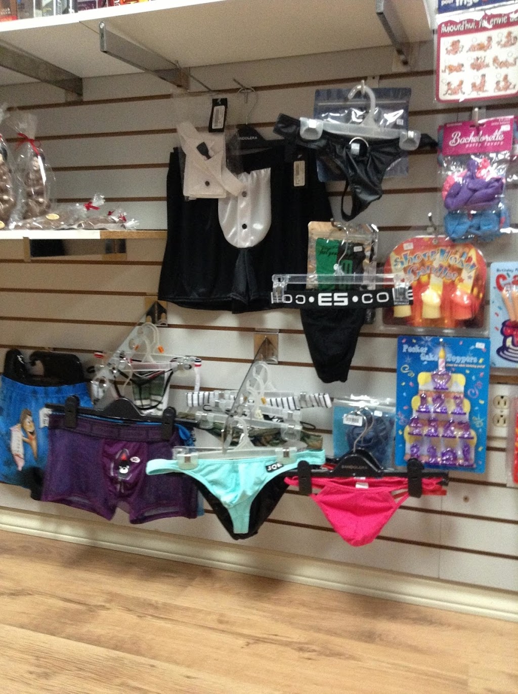 Erotique Boutique Adam Et Eve | 939 Bd Albiny Paquette, Mont-Laurier, QC J9L 3J1, Canada | Phone: (819) 623-9561