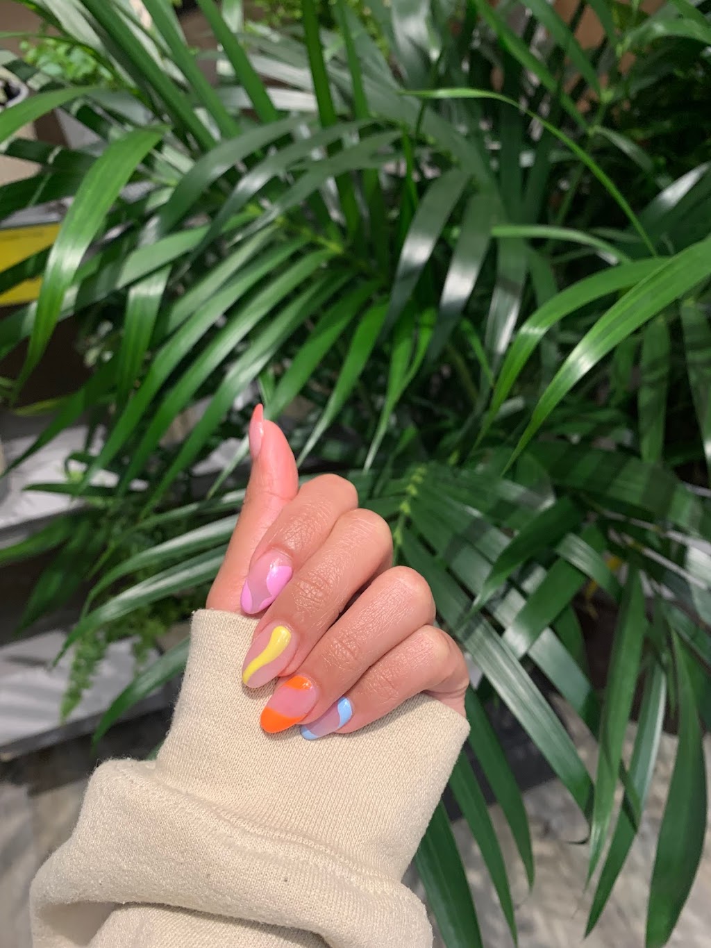 Magic Nails & Spa | 175 Chestermere Station Way #206, Chestermere, AB T1X 0A4, Canada | Phone: (403) 273-8881