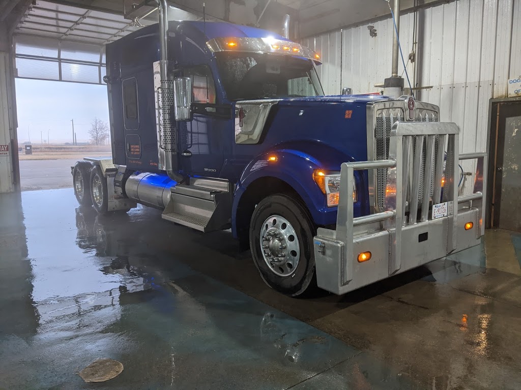 Big Blue Car Wash | 221 1 Ave S, Vulcan, AB T0L 2B0, Canada | Phone: (587) 678-0273