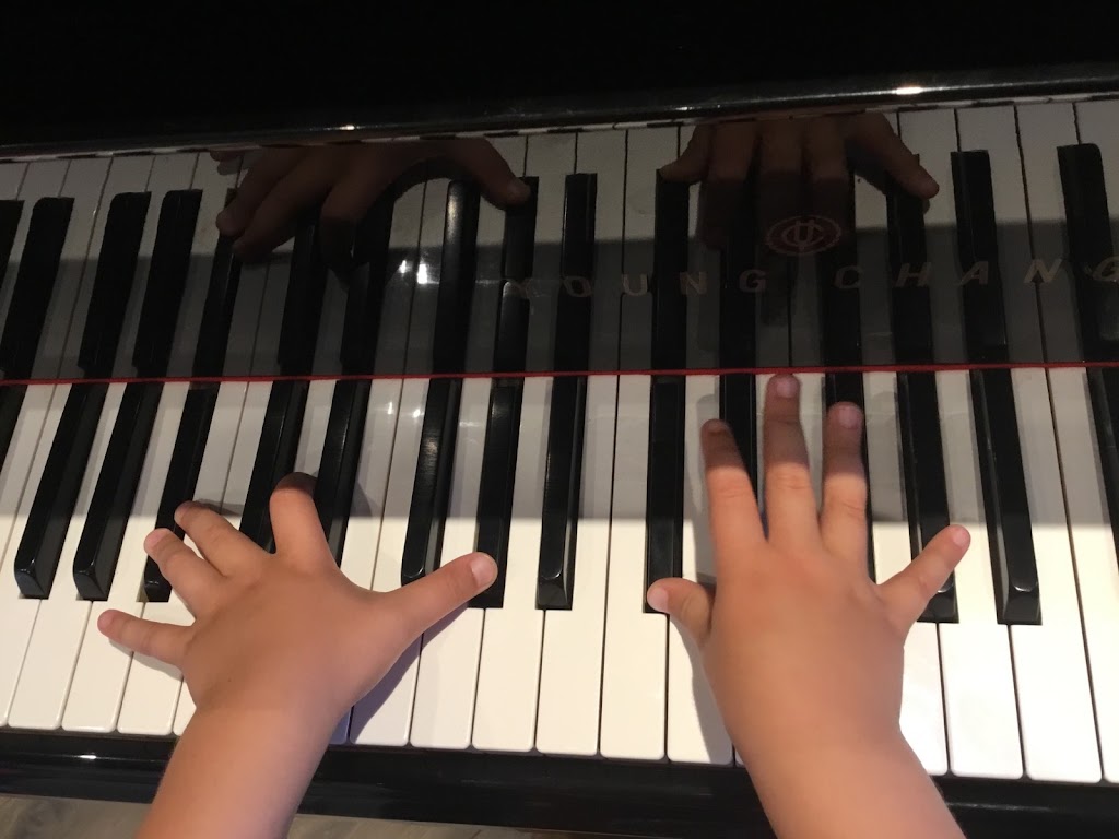 Piano Magic Studio | 2212 Hunt Crescent, Burlington, ON L7M 3E4, Canada | Phone: (647) 657-5018