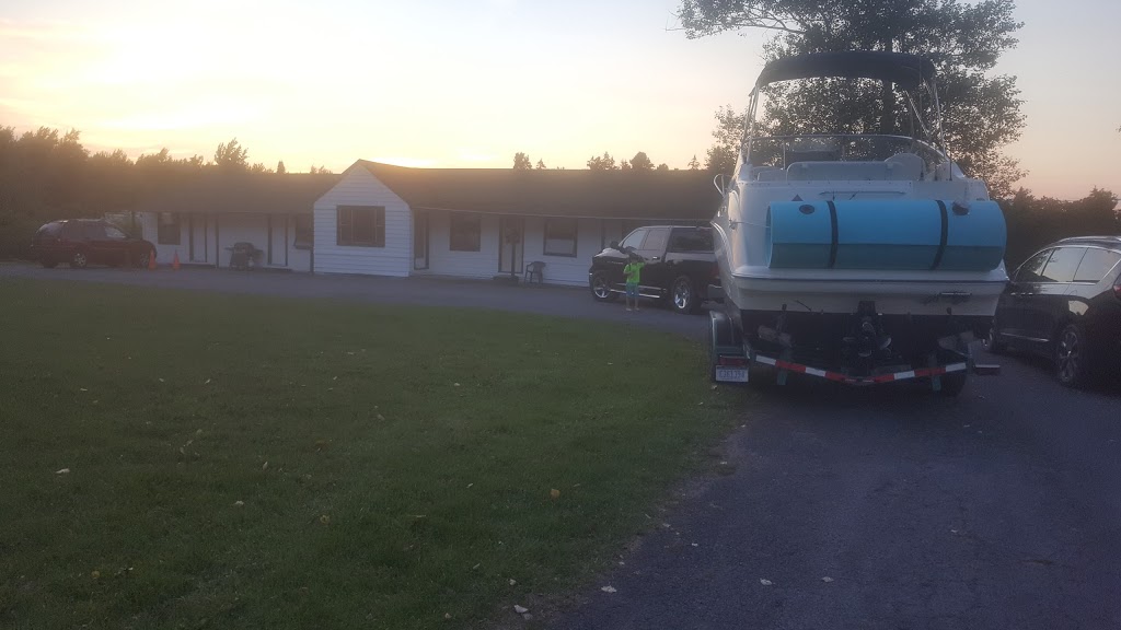 Riverside Acres Campground & Cottages | 38421 NY-12E, Clayton, NY 13624, USA | Phone: (315) 686-4001