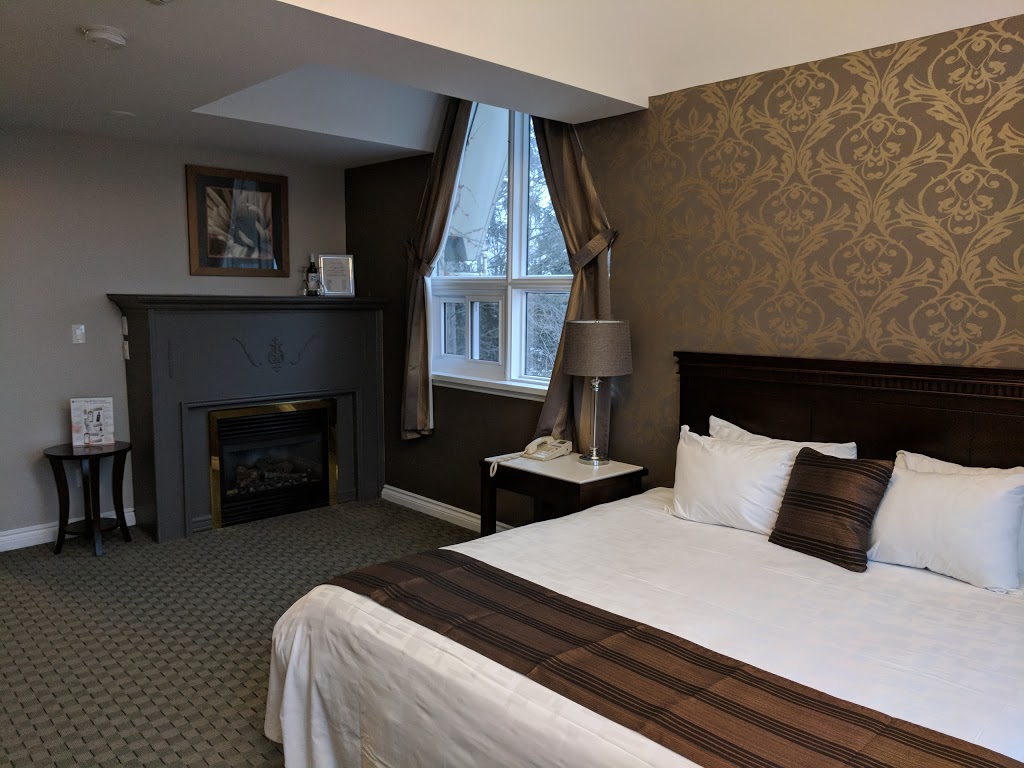 Elm Hurst Inn & Spa | 415 Harris St, Ingersoll, ON N5C 3J8, Canada | Phone: (519) 485-5321