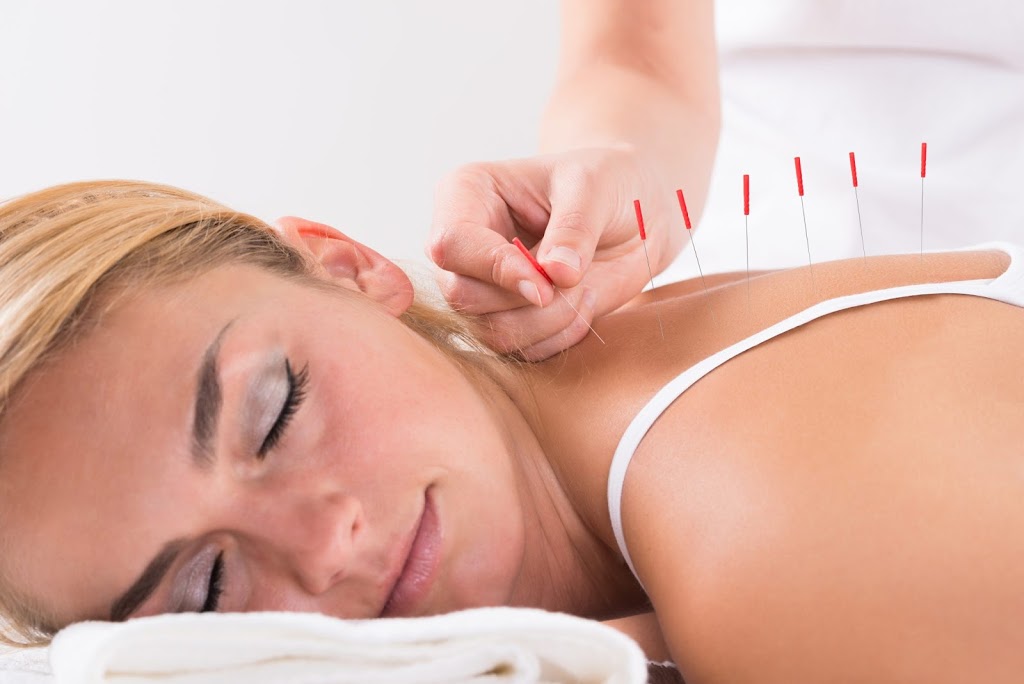 Physio Therapeutic Massage | 1900 Dundas St W Suite 25, Mississauga, ON L5K 1P9, Canada | Phone: (905) 855-7075