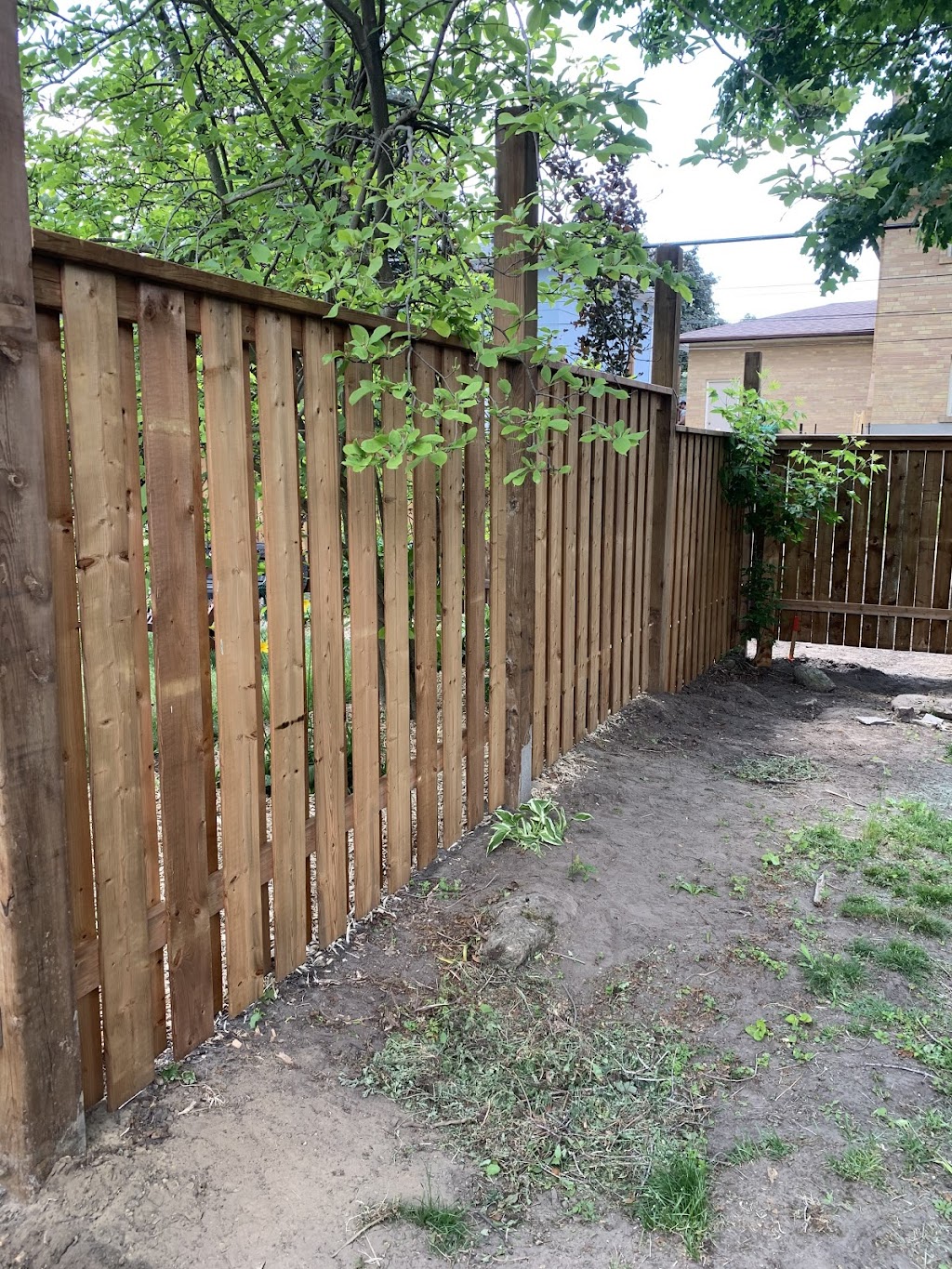 Prestige Fences | 2173 Stratus Dr, Oakville, ON L6M 4W2, Canada | Phone: (647) 284-6774