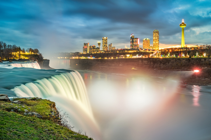 Niagara Falls Tours | Toronto Coach Bus | 9-306 Rexdale Blvd, Etobicoke, ON M9W 1R6, Canada | Phone: (416) 888-2819