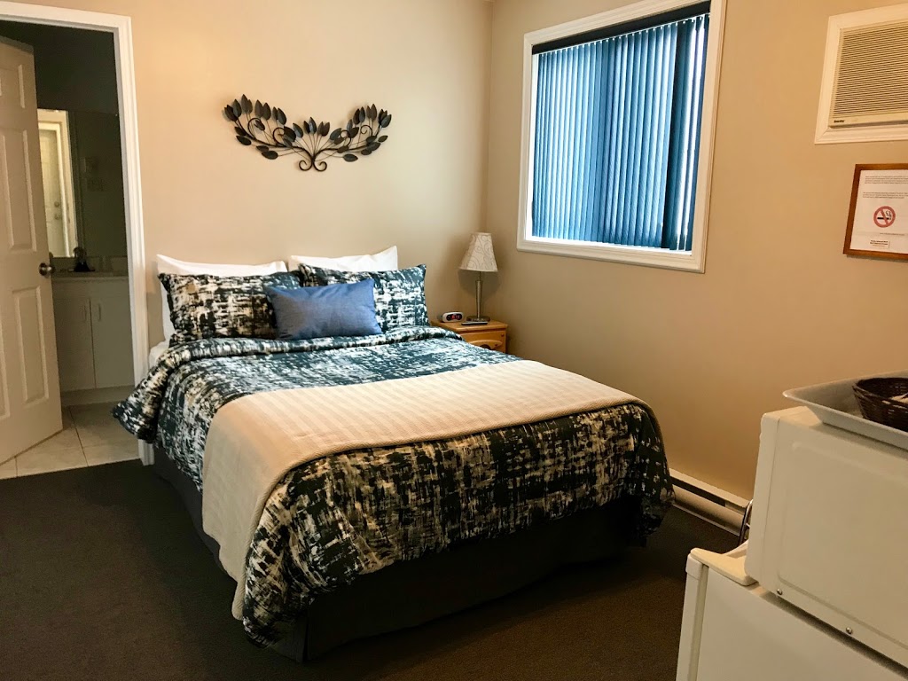 Motel des Cascades | 907 Boulevard Mgr de Laval, Baie-Saint-Paul, QC G3Z 2V9, Canada | Phone: (418) 435-6603