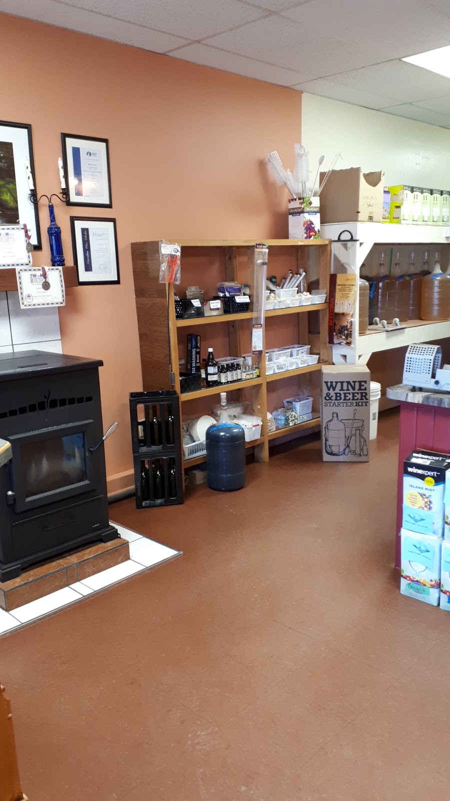 Bancroft Just Wine | Birds Creek Plaza, Bancroft, ON K0L 1C0, Canada | Phone: (613) 332-0697