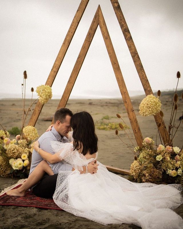 Keep Floral | 8575 Owl Crescent, Denman Island, BC V0R 1T0, Canada | Phone: (604) 785-7902
