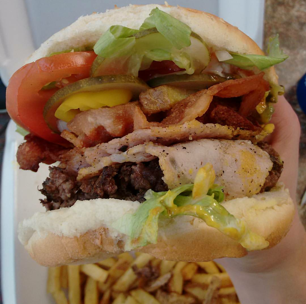 Goos Take-Out & Catering | 230 Shellard Ln, Brantford, ON N3T 0B9, Canada | Phone: (519) 752-1111