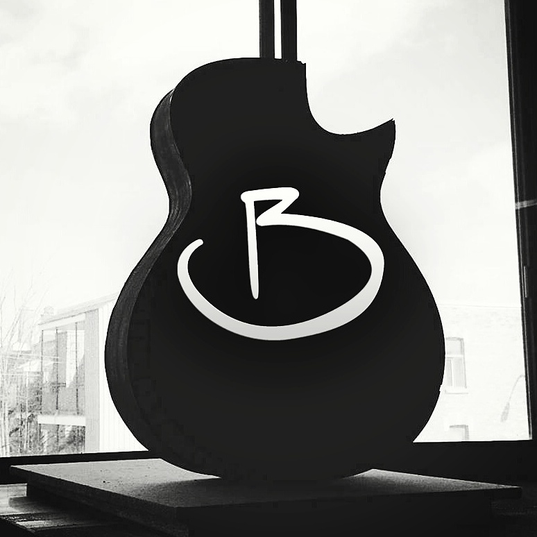 Guitars Luthier Brousseau | 2205 Rue Parthenais, Montréal, QC H2K 3T3, Canada | Phone: (438) 764-6772
