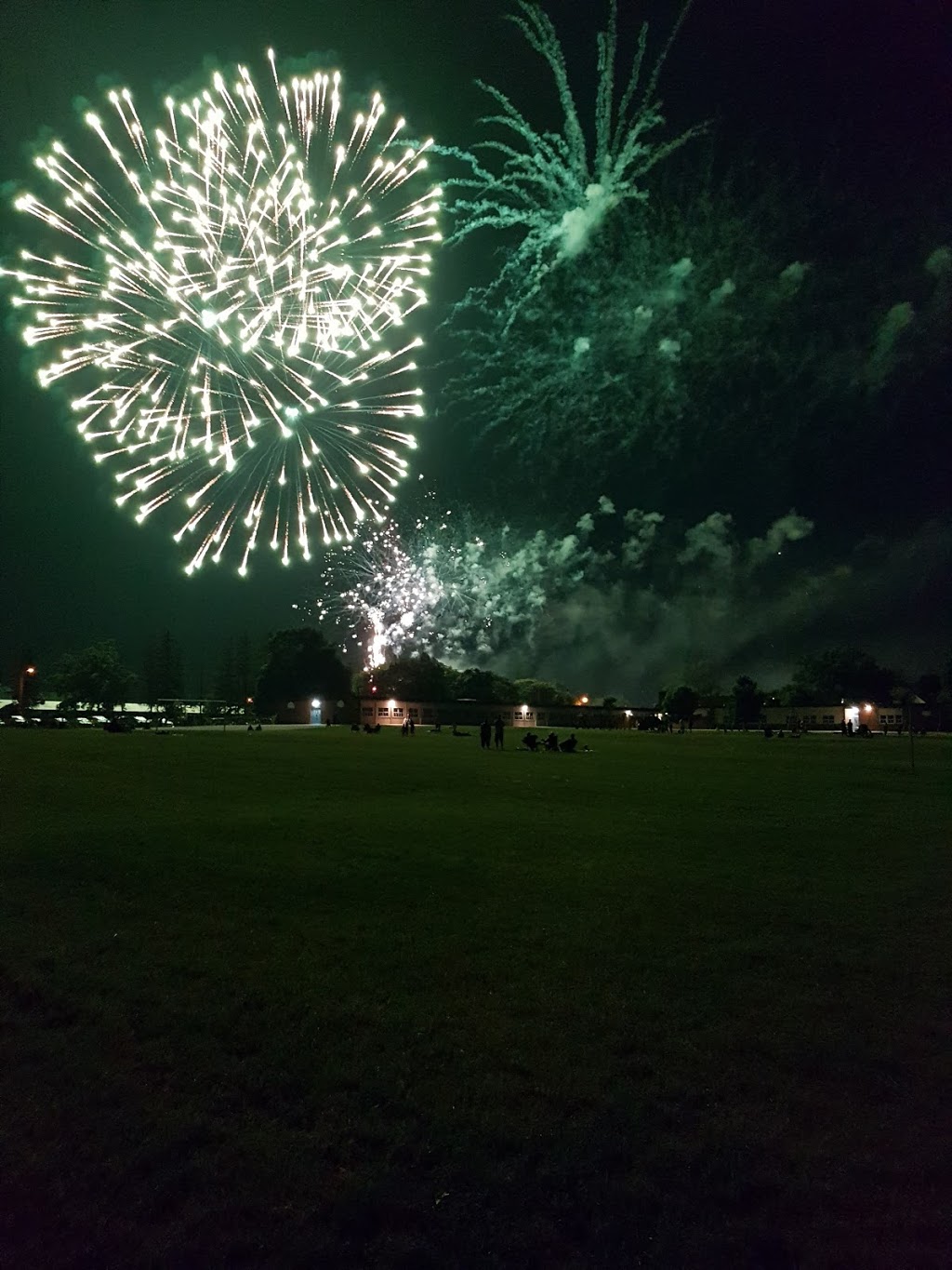 Brian Best Park | 311 Commercial St, Milton, ON L9T 1A8, Canada | Phone: (905) 875-5393
