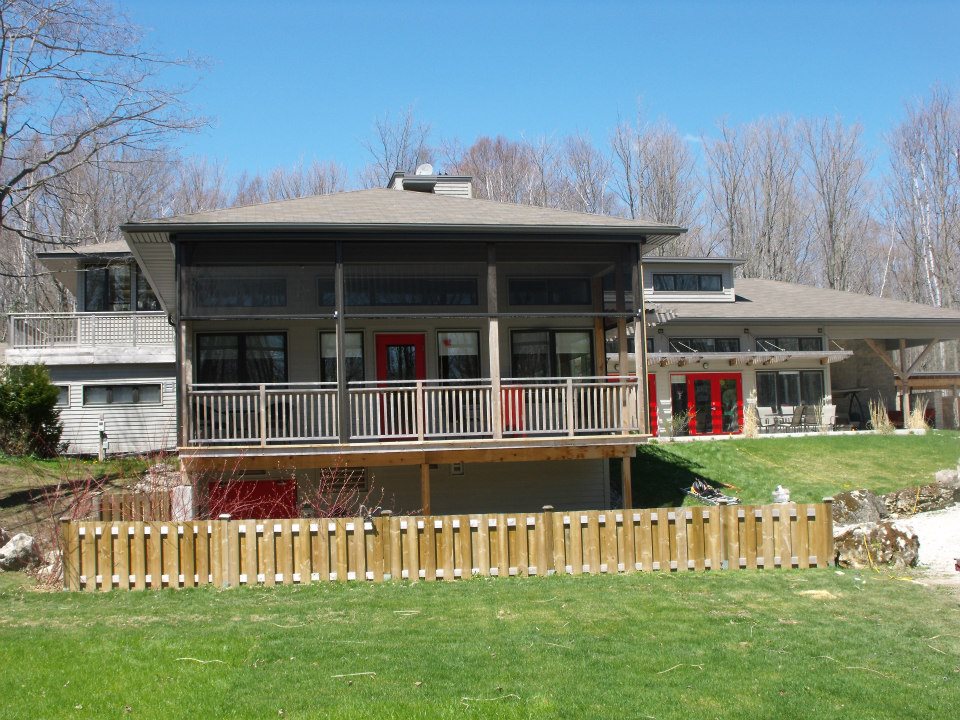 ScreenSunrooms.ca | 4577 St Volodymyr Ct, Beamsville, ON L0R 1B5, Canada | Phone: (905) 741-9624