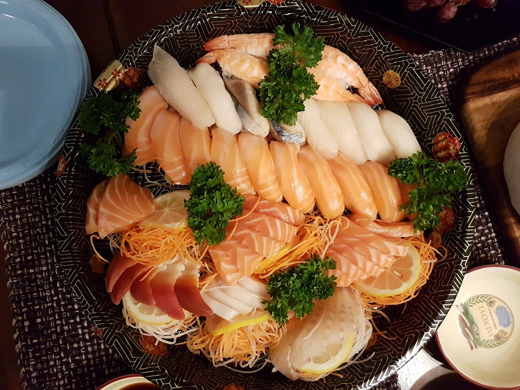 Shitake Sushi+Thai | 4401 Highway 7 West, Woodbridge, ON L4L 9A9, Canada | Phone: (905) 851-4401