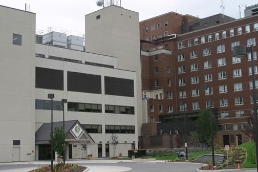 Brantford General Hospital | 200 Terrace Hill St, Brantford, ON N3R 1G9, Canada | Phone: (519) 752-7871