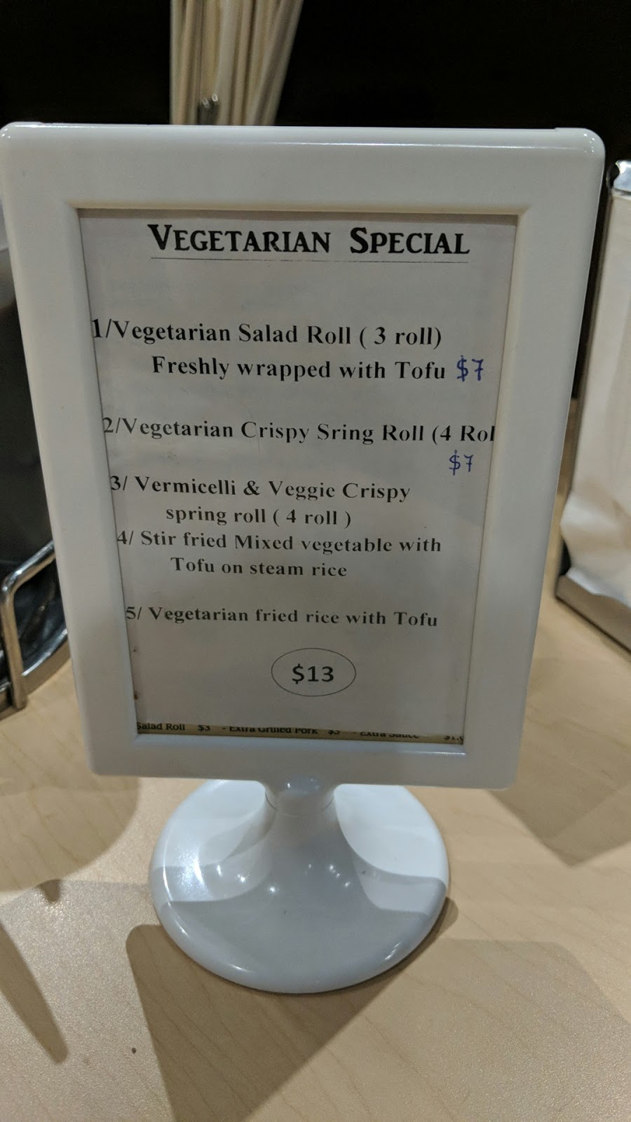 Le’s Pho Noodlehouse | 8180 11 St SE, Calgary, AB T2H 3B8, Canada