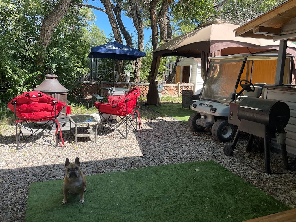 Highland Campground | Box 2218, Macleod, Cardston County, AB T0L 0Z0, Canada | Phone: (403) 553-2570