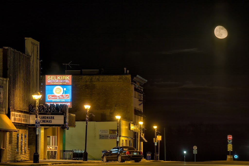 Landmark Cinemas Garry Theatre | 225 Manitoba Ave, Selkirk, MB R1A 0Y4, Canada | Phone: (204) 482-5436