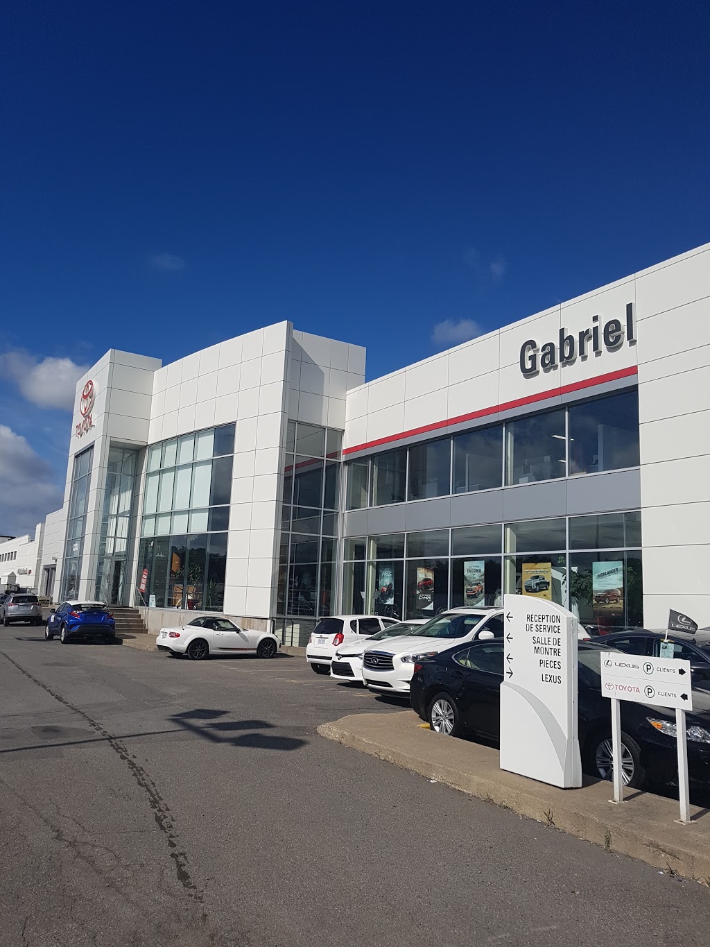 Toyota Gabriel St-Laurent | 3333 Chemin de la Côte-de-Liesse, Saint-Laurent, QC H4N 3C2, Canada | Phone: (514) 748-7777