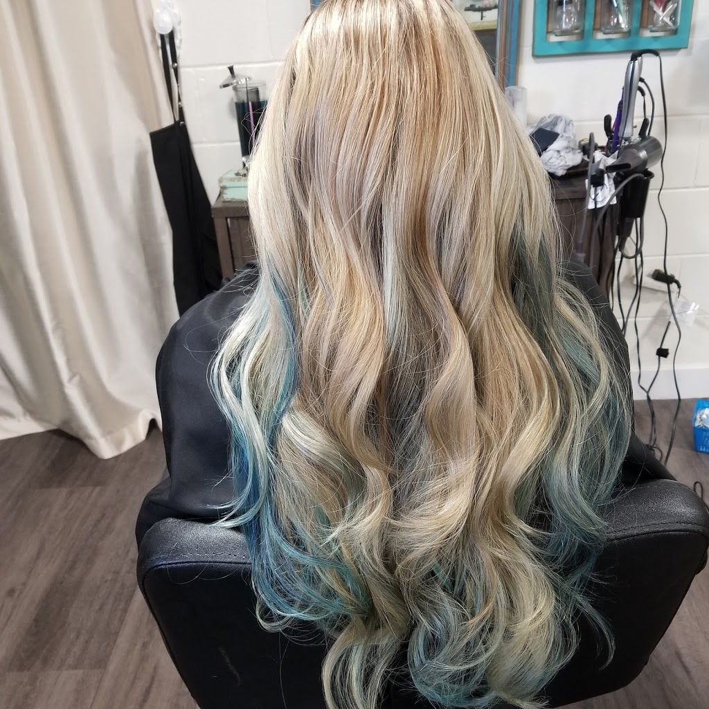 BellaMarie Salon | Side Door, 1518 Pelham St, Fonthill, ON L0S 1E0, Canada | Phone: (289) 897-8885