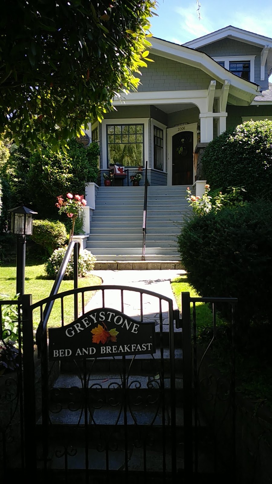 Greystone Bed & Breakfast | 2006 14 Ave W, Vancouver, BC V6J 2K4, Canada | Phone: (604) 732-1375