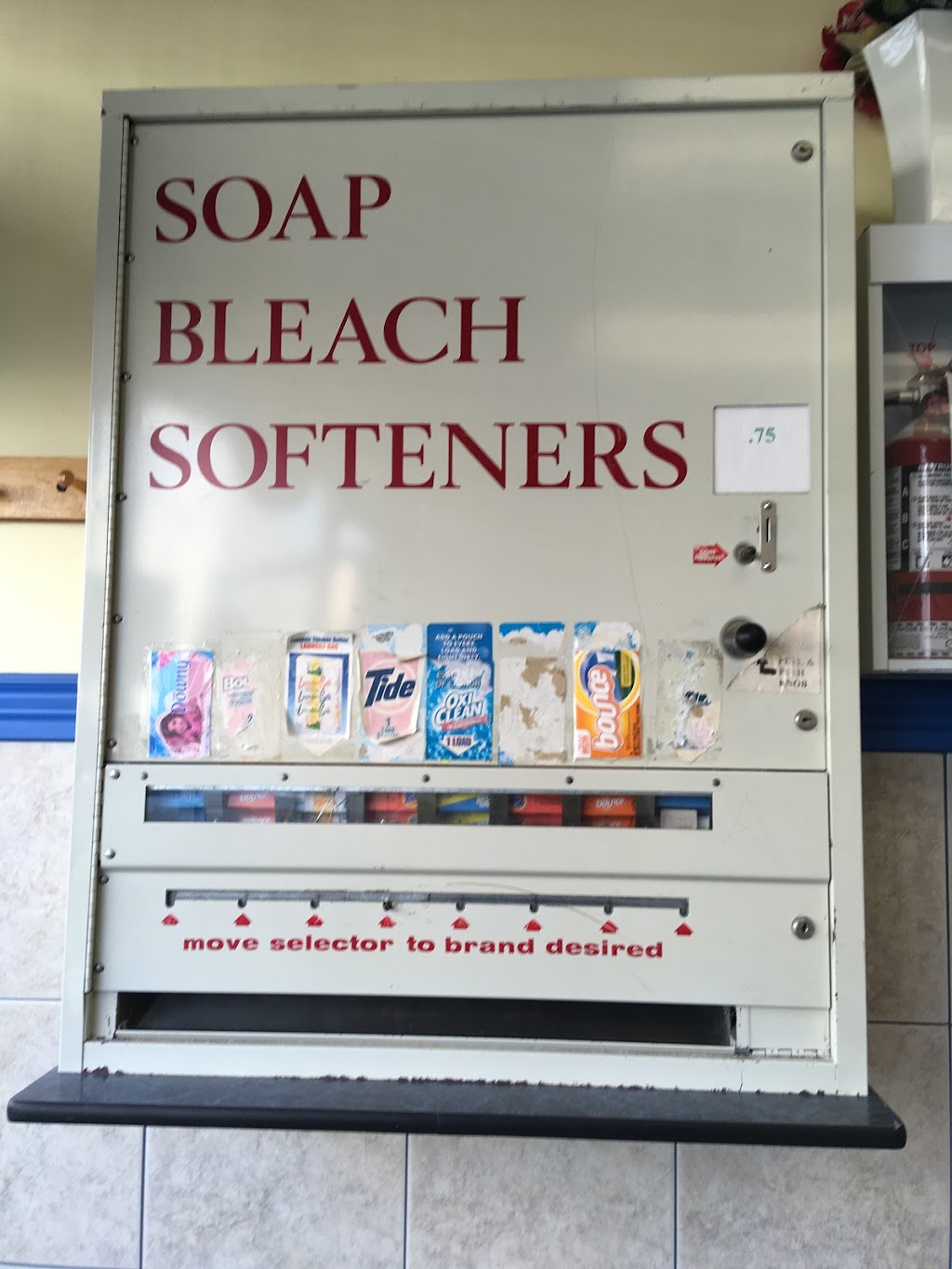 Quick Clean Coin Laundry | 558 Sheppard Ave W, North York, ON M3H 2R9, Canada | Phone: (416) 823-5251